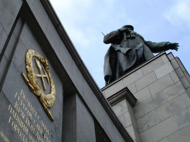 Soviet War Memorial in Berlin (Tiergarten)